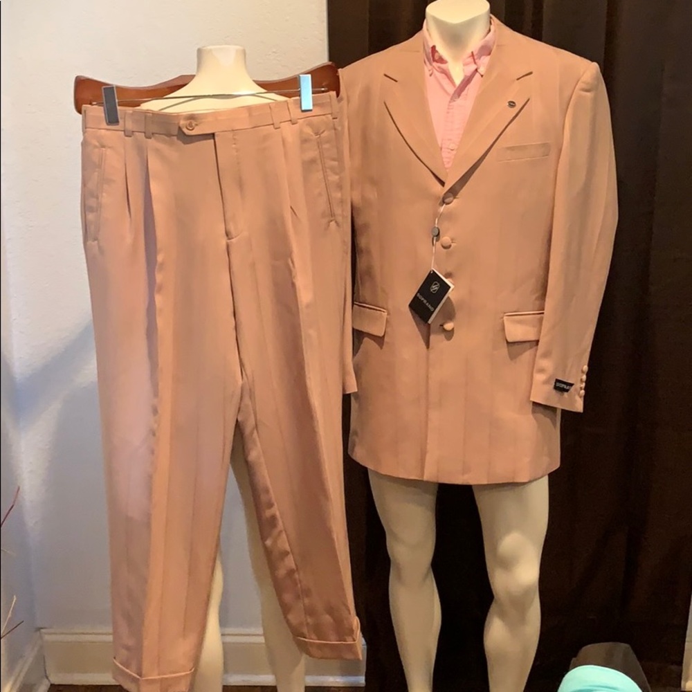 Soprano Men’s Suit 42R 36x32 coffee color